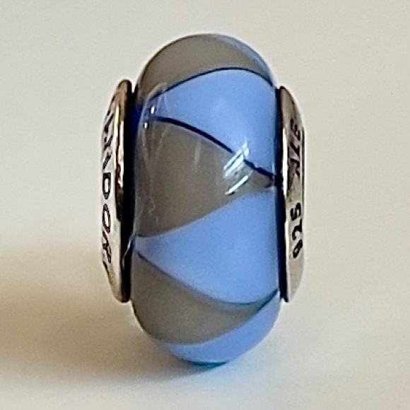Pandora Captivating Blue Triangle Glass Murano Charm - Picture 6 of 6